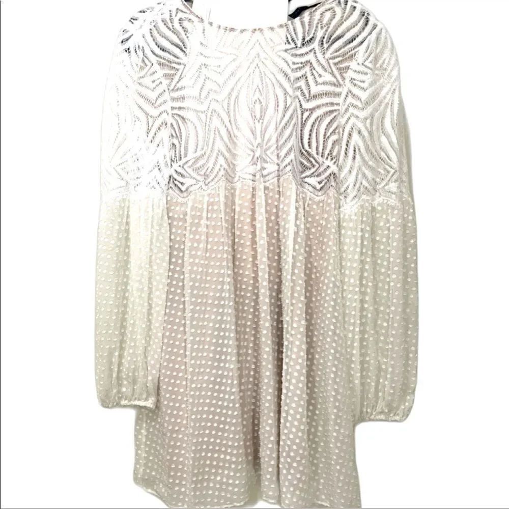 BCBG WHITE Tunic Top!